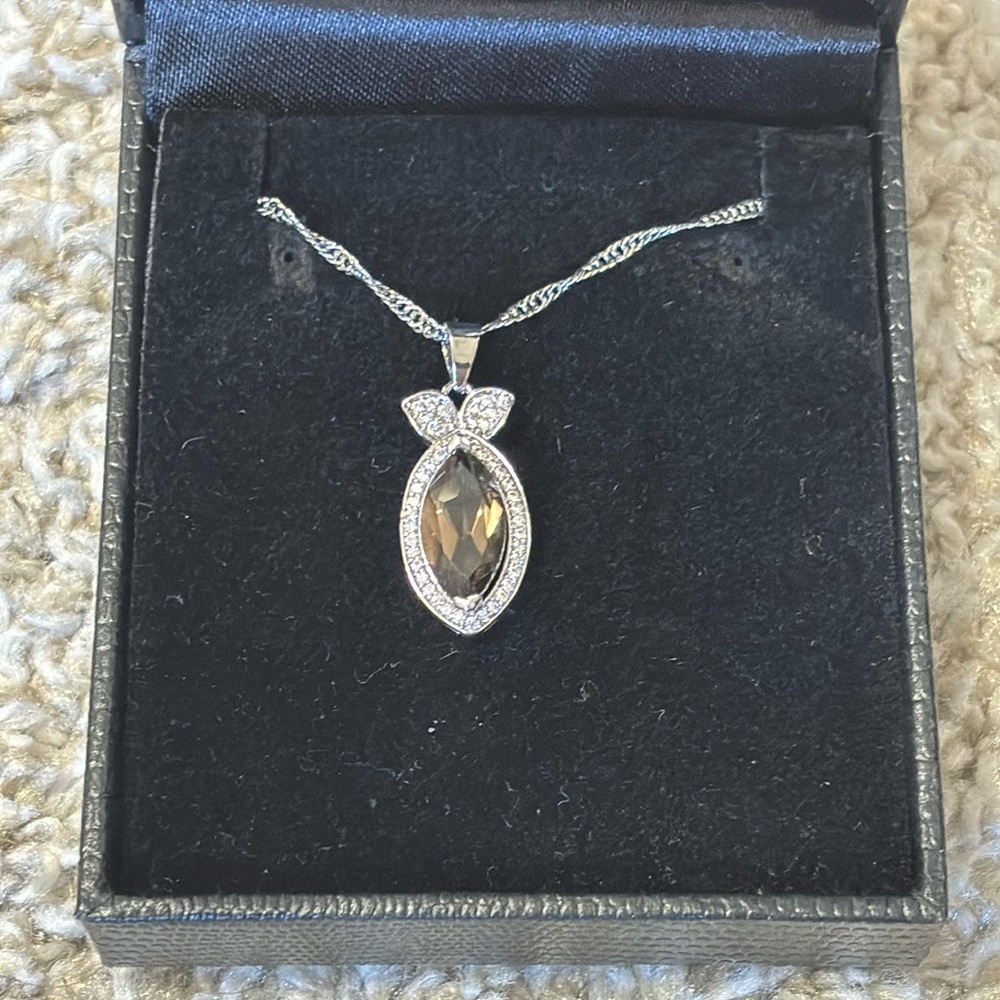 Gold Coast Brown gemstone solitaire silver pendant necklace
